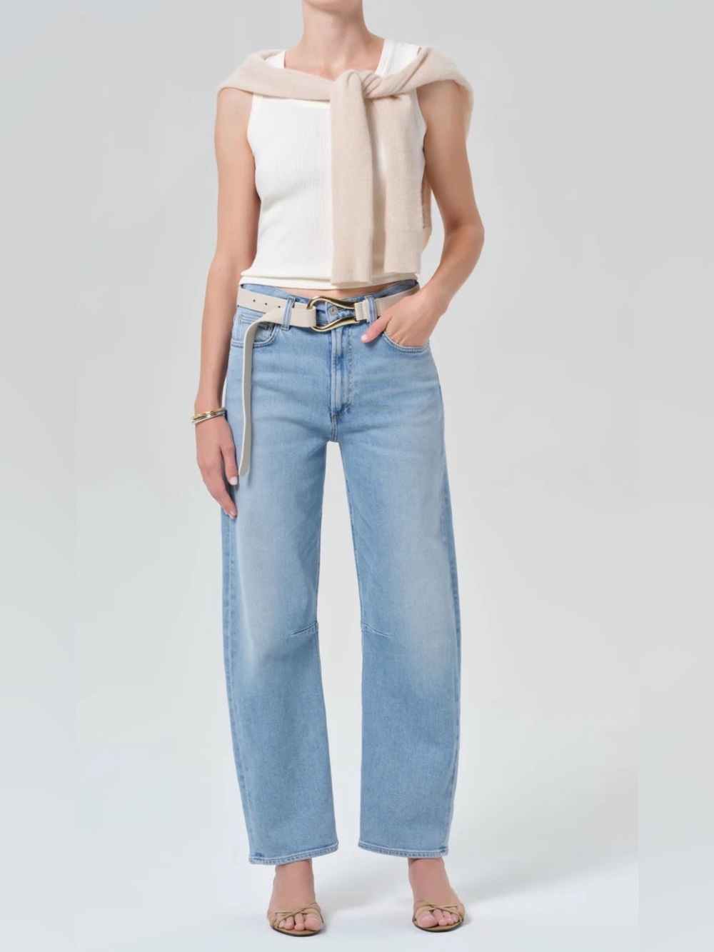Citizens of Humanity NWT Miro Relaxed Barrel Jean
In Bowery Sz 25